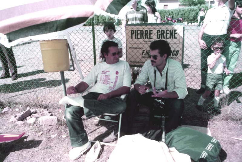 Box dei Sardi Sergio Caccia e il fotografo Priamo 1982